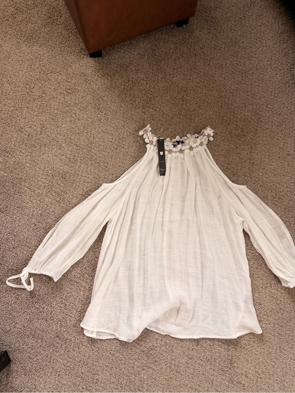 Unique Spectrum White Cold-Shoulder Floral Trim Blouse